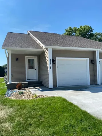 1556 Kings Court SE Rochester MN 55904
