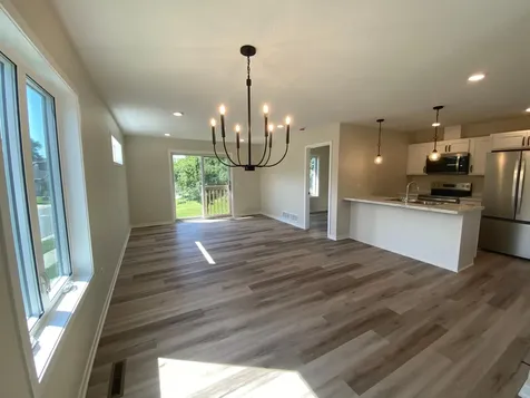 1556 Kings Court SE Rochester MN 55904