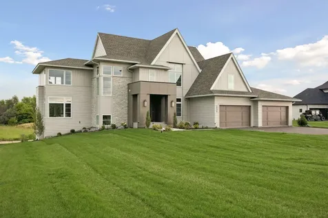5946 Kochs Crossing Independence MN 55359