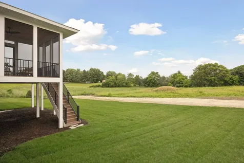 5946 Kochs Crossing Independence MN 55359