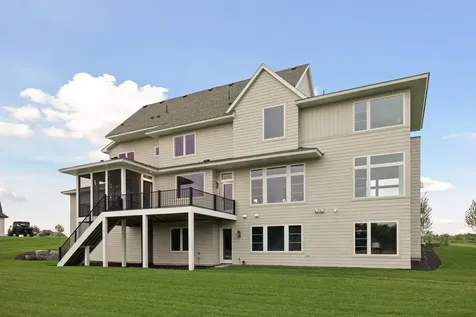 5946 Kochs Crossing Independence MN 55359