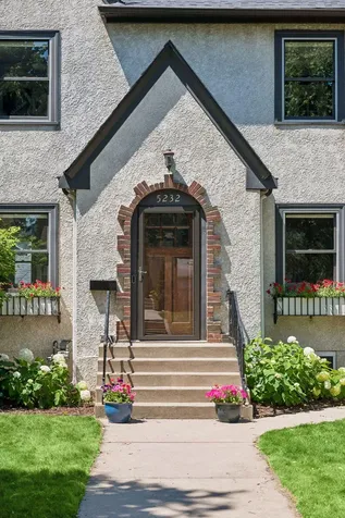 5232 Chowen Avenue S Minneapolis MN 55410