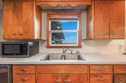 205 232nd Avenue Fairmont MN 56031