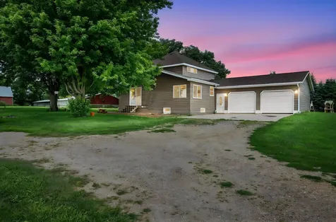 205 232nd Avenue Fairmont MN 56031