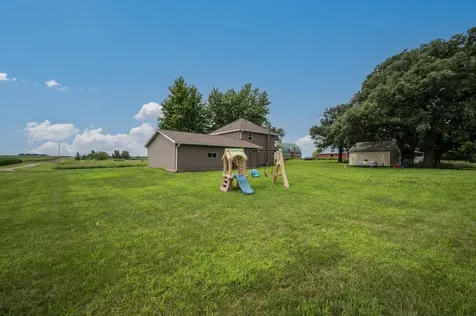 205 232nd Avenue Fairmont MN 56031