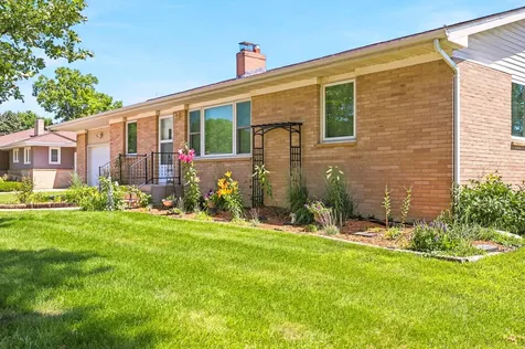 325 6th Street NW Buffalo Lake MN 55314