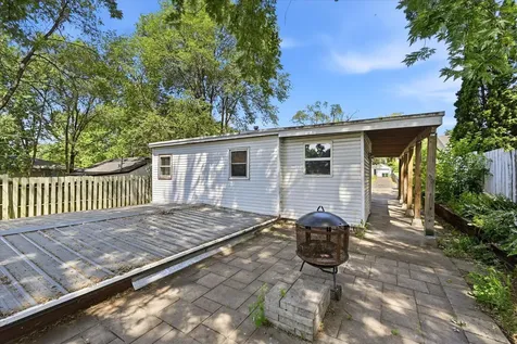 570 Ironton Street NE Fridley MN 55432