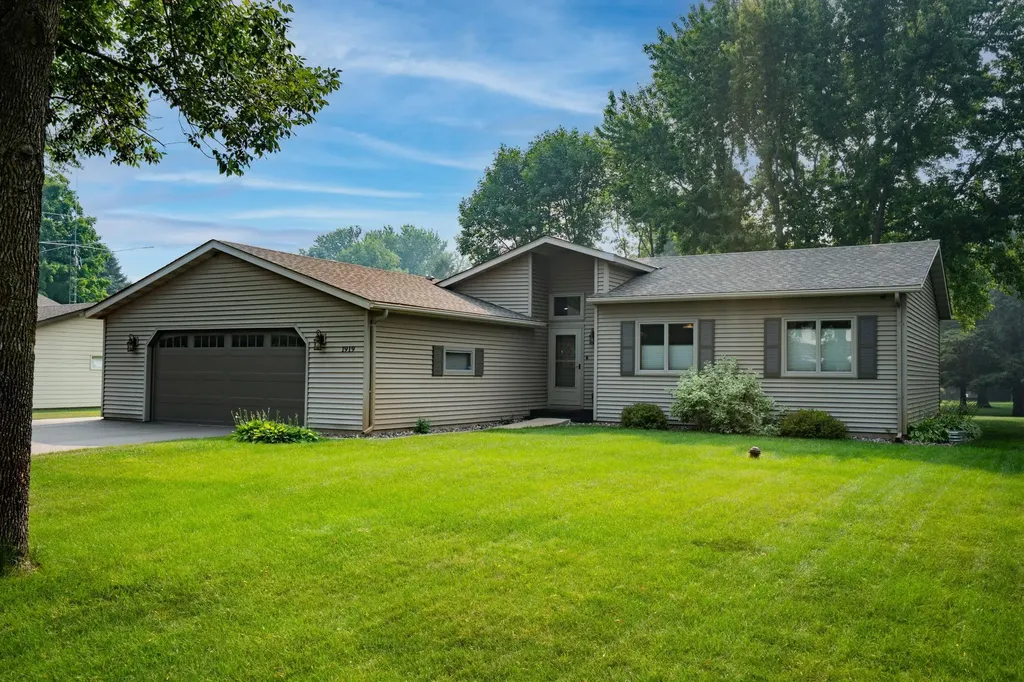 1919 Cypress Road Saint Cloud MN 56303