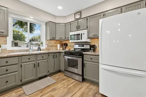 901 Columbine Drive Marshall MN 56258
