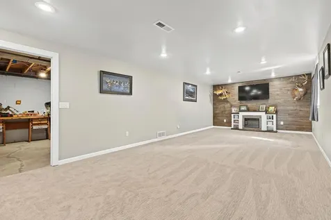 901 Columbine Drive Marshall MN 56258