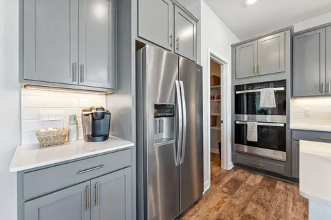 1721 Oak Creek Pass Chaska MN 55318