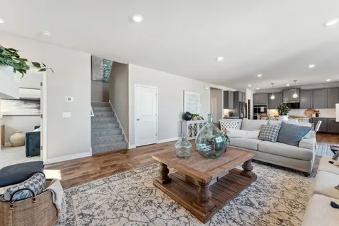 1721 Oak Creek Pass Chaska MN 55318