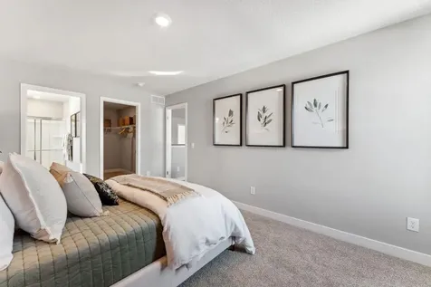 1721 Oak Creek Pass Chaska MN 55318