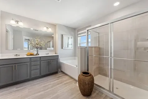 1721 Oak Creek Pass Chaska MN 55318