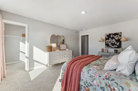 1721 Oak Creek Pass Chaska MN 55318