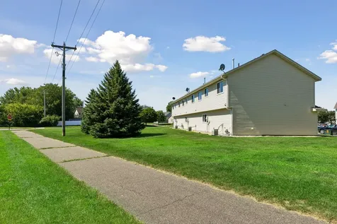 1348 Willow Trail Farmington MN 55024