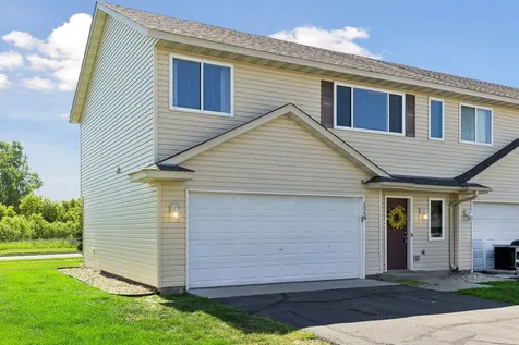 1348 Willow Trail Farmington MN 55024
