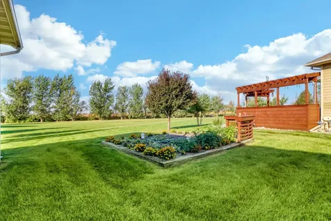 7013 Maple Lane Horace ND 58047
