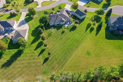 7013 Maple Lane Horace ND 58047