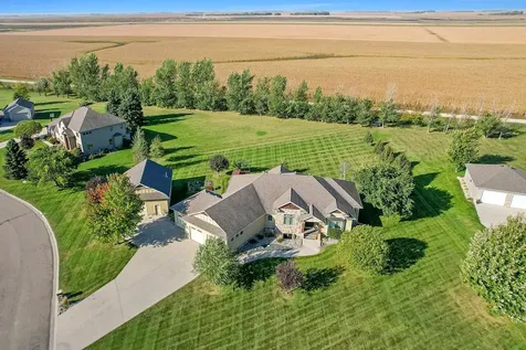 7013 Maple Lane Horace ND 58047