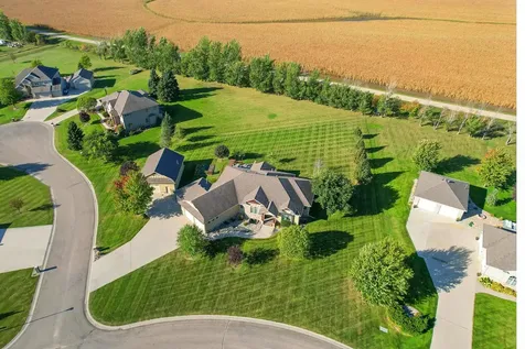 7013 Maple Lane Horace ND 58047