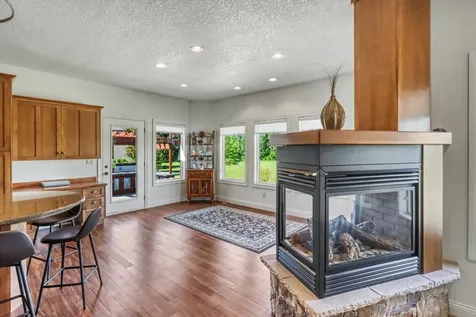 7013 Maple Lane Horace ND 58047