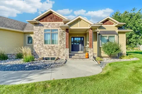 7013 Maple Lane Horace ND 58047