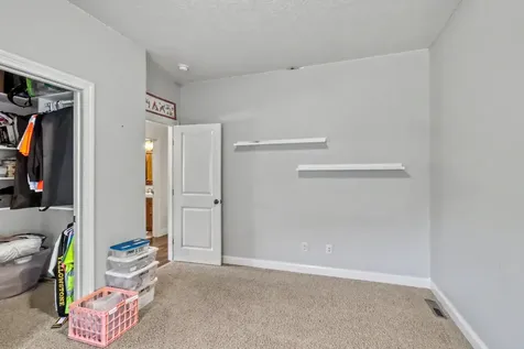 7013 Maple Lane Horace ND 58047