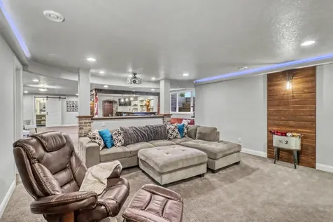 7013 Maple Lane Horace ND 58047