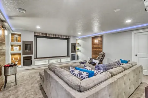 7013 Maple Lane Horace ND 58047