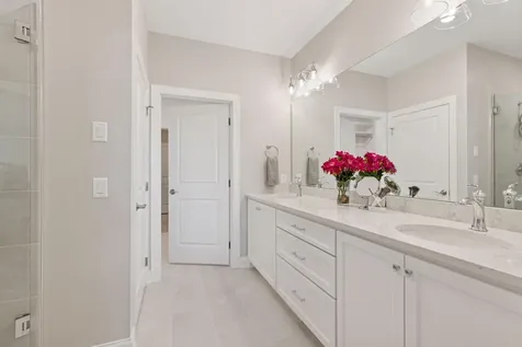 87 Spring Farm Road North Oaks MN 55127