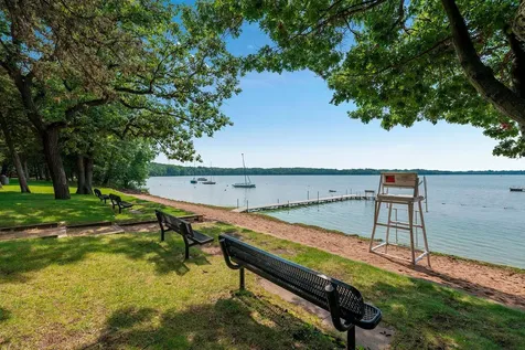 87 Spring Farm Road North Oaks MN 55127