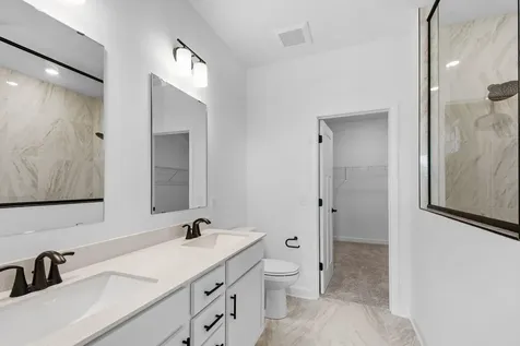 1924 White Pine Way Carver MN 55315