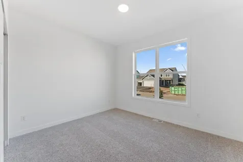 1924 White Pine Way Carver MN 55315