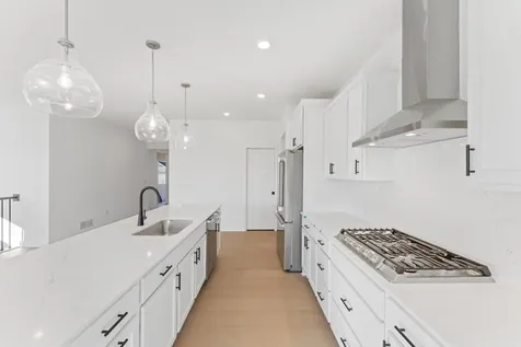 1924 White Pine Way Carver MN 55315
