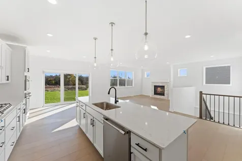 1924 White Pine Way Carver MN 55315