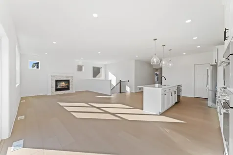 1924 White Pine Way Carver MN 55315