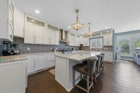 827 Vardon Court Faribault MN 55021