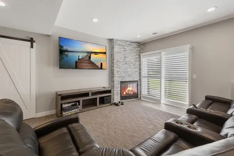 827 Vardon Court Faribault MN 55021
