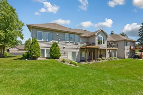 827 Vardon Court Faribault MN 55021