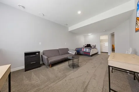 827 Vardon Court Faribault MN 55021