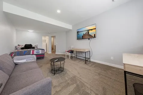 827 Vardon Court Faribault MN 55021