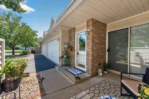 7018 49th Street N Oakdale MN 55128