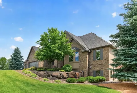 19295 Oak Grove Avenue Prior Lake MN 55372