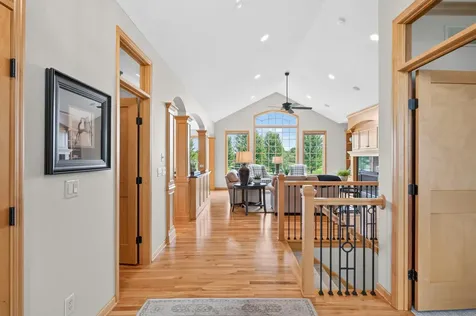 19295 Oak Grove Avenue Prior Lake MN 55372