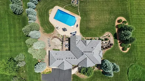 19295 Oak Grove Avenue Prior Lake MN 55372