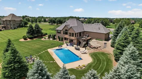 19295 Oak Grove Avenue Prior Lake MN 55372