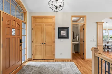 19295 Oak Grove Avenue Prior Lake MN 55372