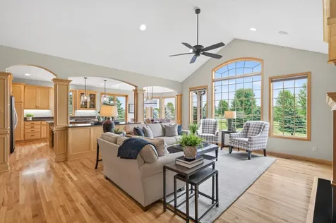 19295 Oak Grove Avenue Prior Lake MN 55372