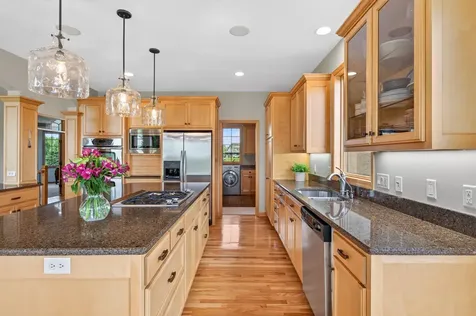 19295 Oak Grove Avenue Prior Lake MN 55372